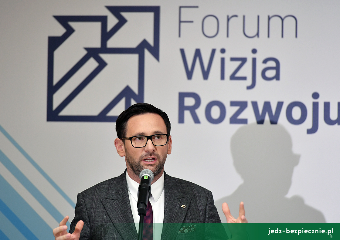 Z rynku - Orlen zapowiada rozwój farm wiatrowych i technologii wodorowej | Jedź Bezpiecznie
